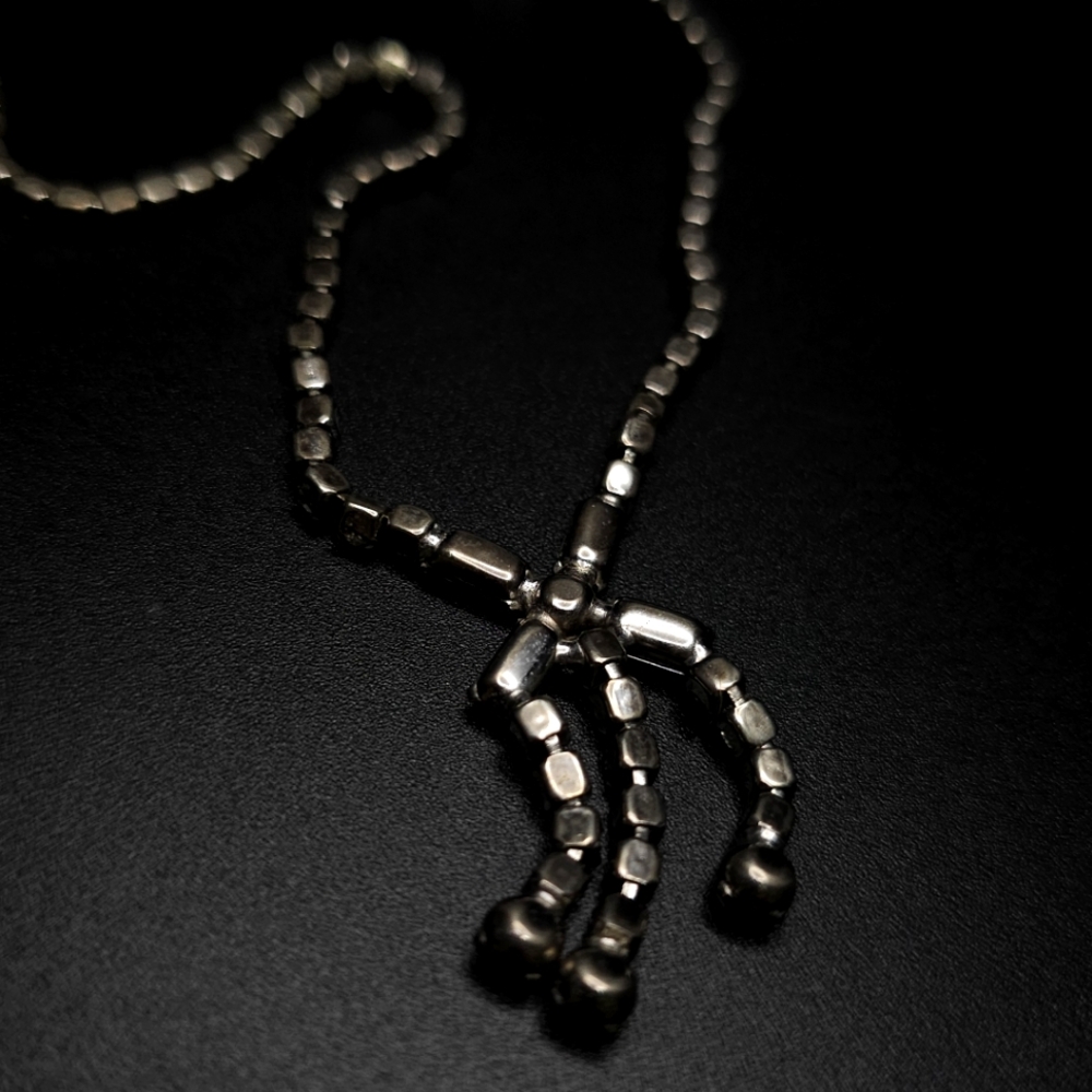 Vintage rhinestone choker necklace. - Picture 8 of 8